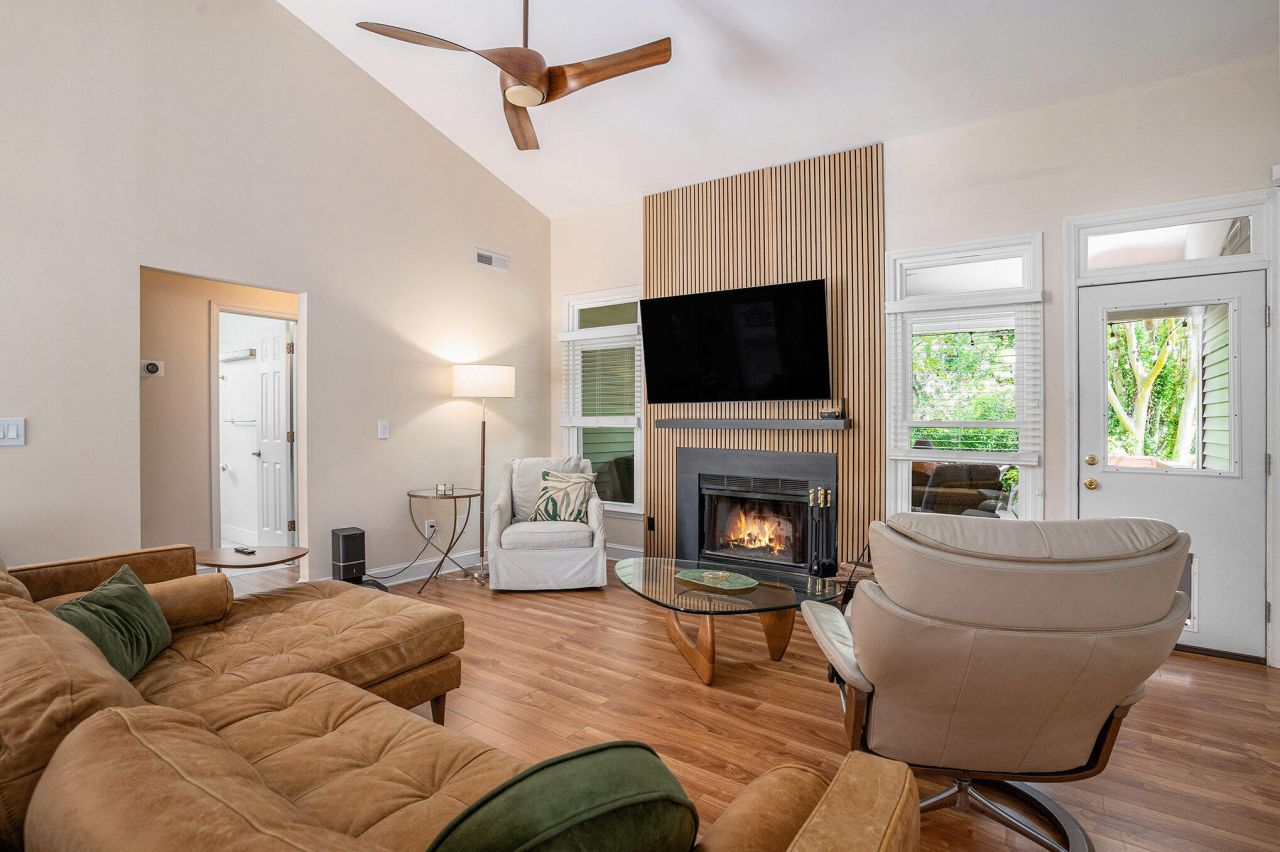 1250 Wide Water Court Photo 10