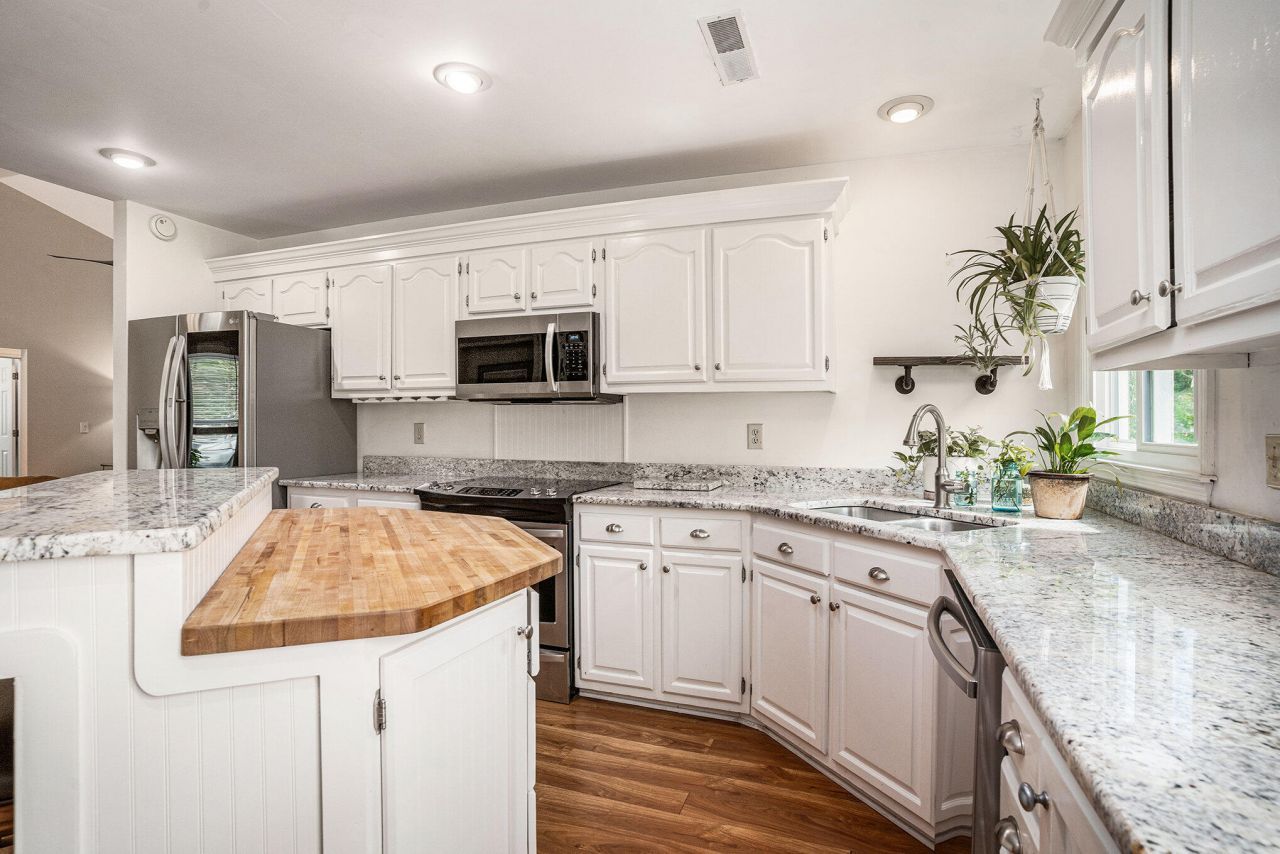 1250 Wide Water Court Photo 14