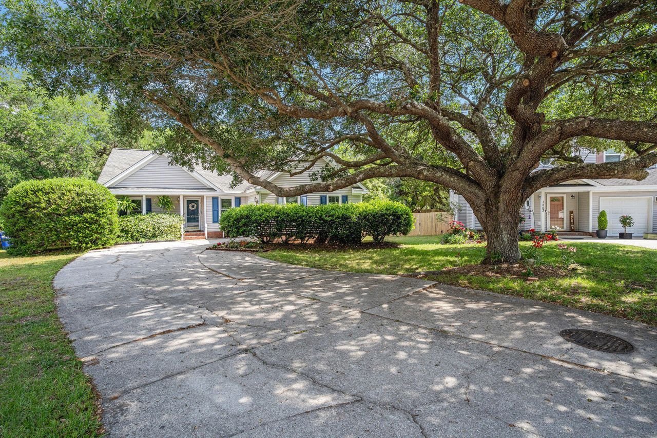 1250 Wide Water Court Photo 5