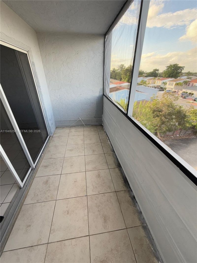 7105 W 13th Ave , Unit 402, Hialeah, FL 33014 Photo
