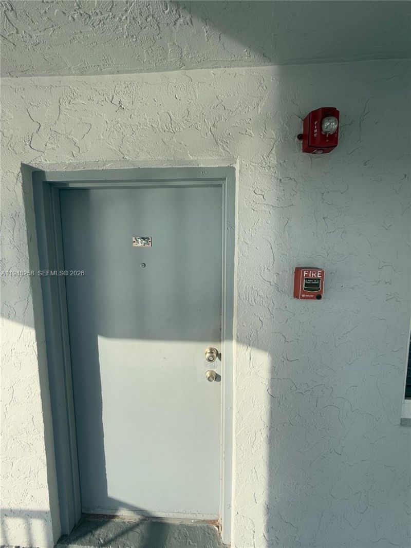 7105 W 13th Ave , Unit 402, Hialeah, FL 33014 Photo