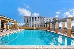 4242 NW 2nd St, Unit 1012, Miami, FL 33126 Photo