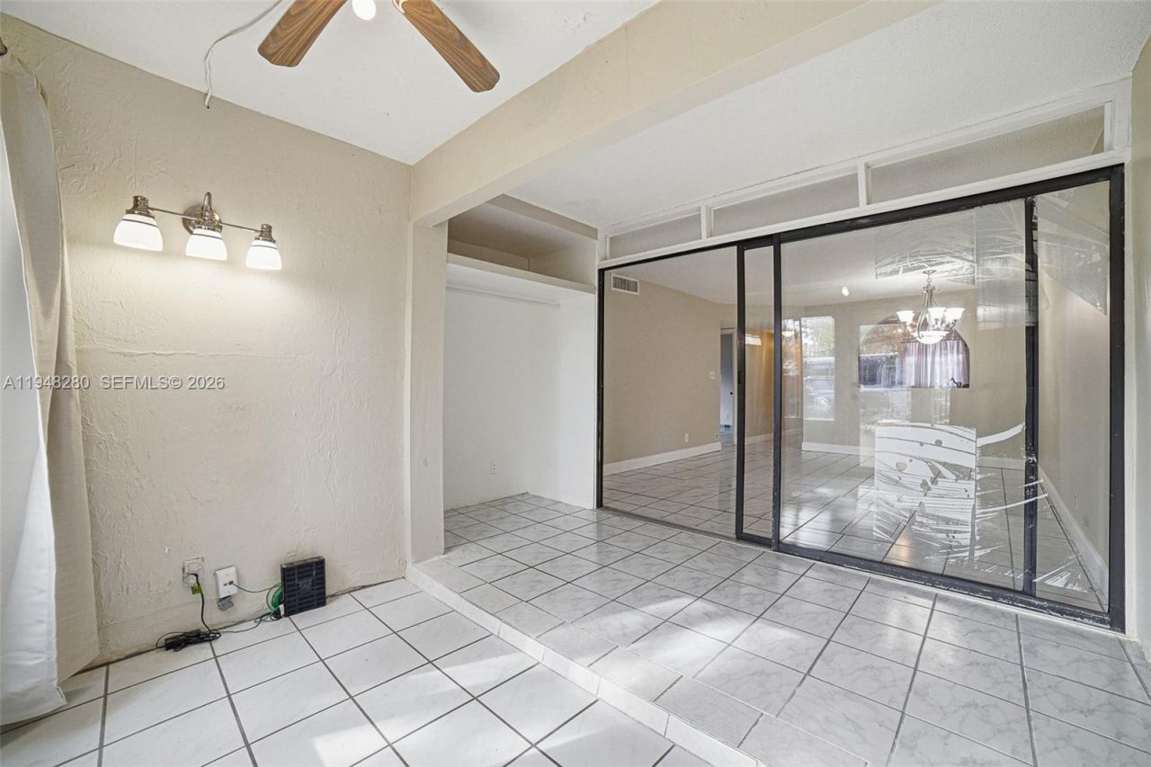 7830 NW 33rd St, Unit 504, Davie, FL 33024 Photo