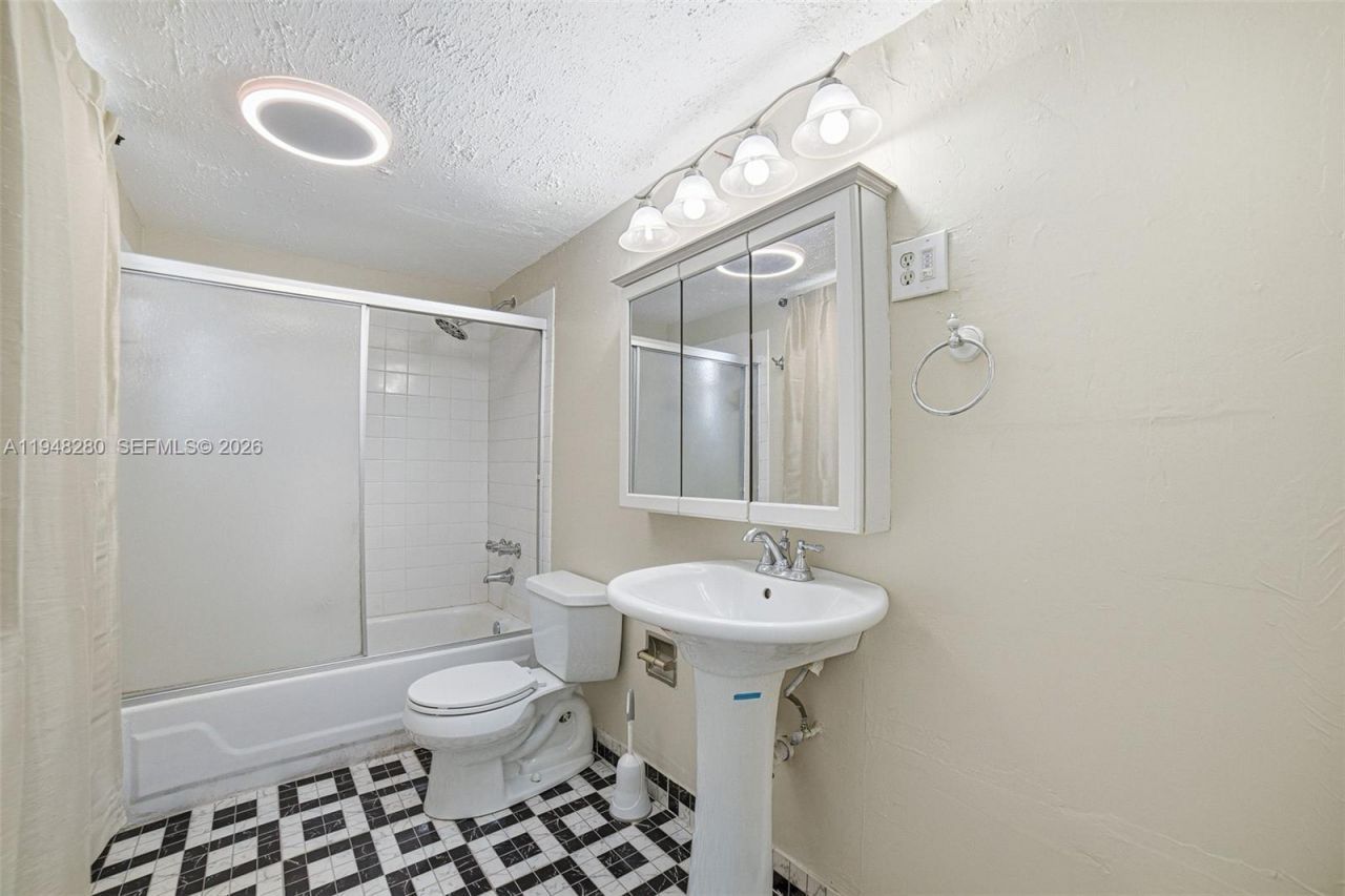 7830 NW 33rd St, Unit 504, Davie, FL 33024 Photo