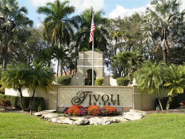 7518 Via Grande, Boynton Beach, FL 33437