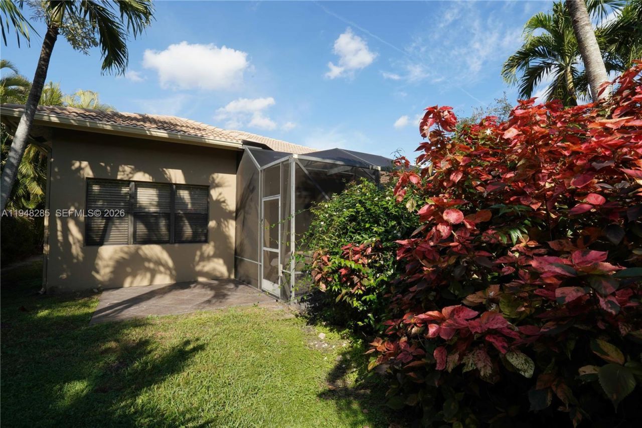 7518 Via Grande, Boynton Beach, FL 33437 Photo