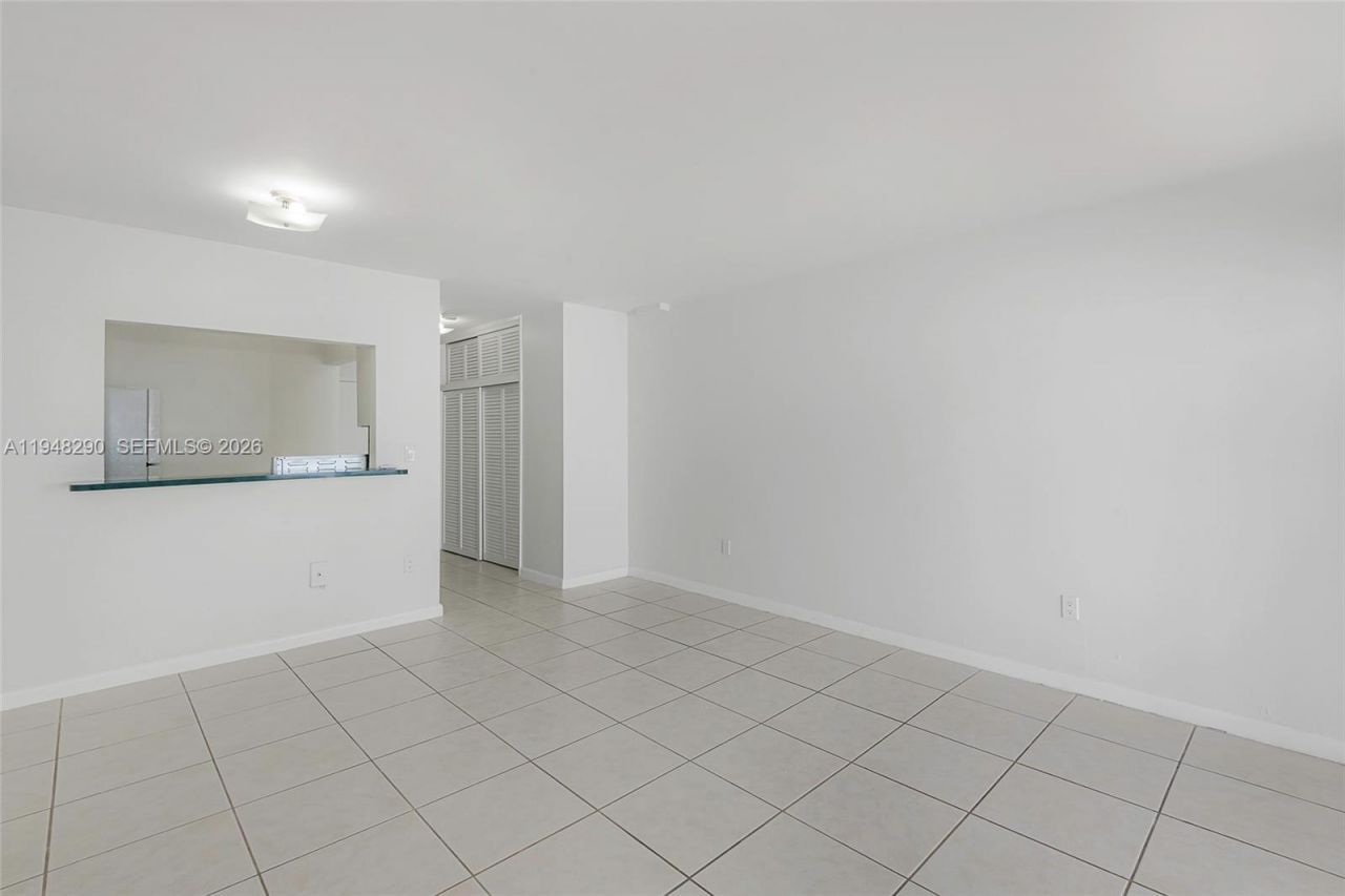 1441 Lincoln Rd, Unit 411, Miami Beach, FL 33139 Photo