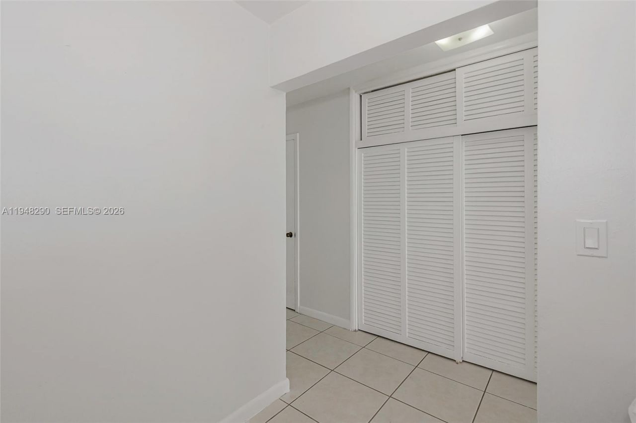 1441 Lincoln Rd, Unit 411, Miami Beach, FL 33139 Photo