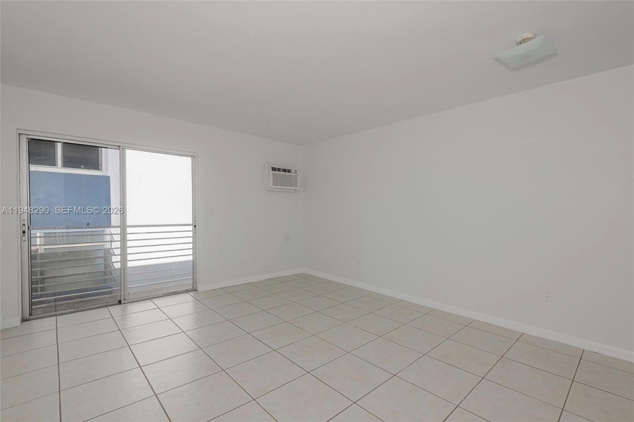 1441 Lincoln Rd, Unit 411, Miami Beach, FL 33139 Photo