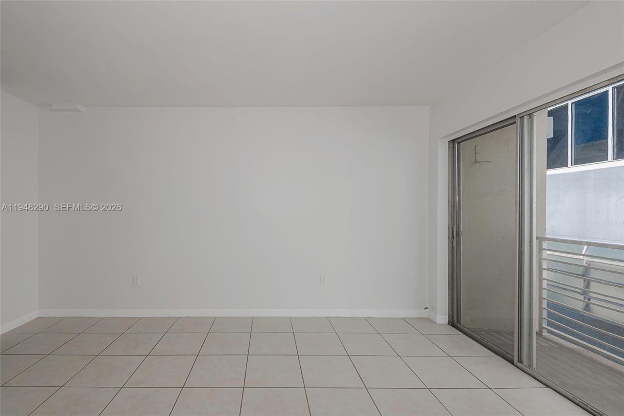 1441 Lincoln Rd, Unit 411, Miami Beach, FL 33139 Photo