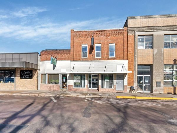 308 10th Street, Windom, MN 56101