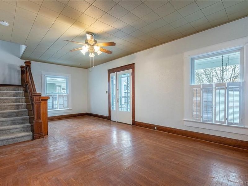 24 S 8th Street, Miamisburg, OH 45342 Photo 3