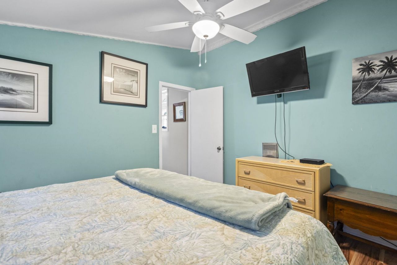 6001-1818 S Kings Hwy. Photo 17