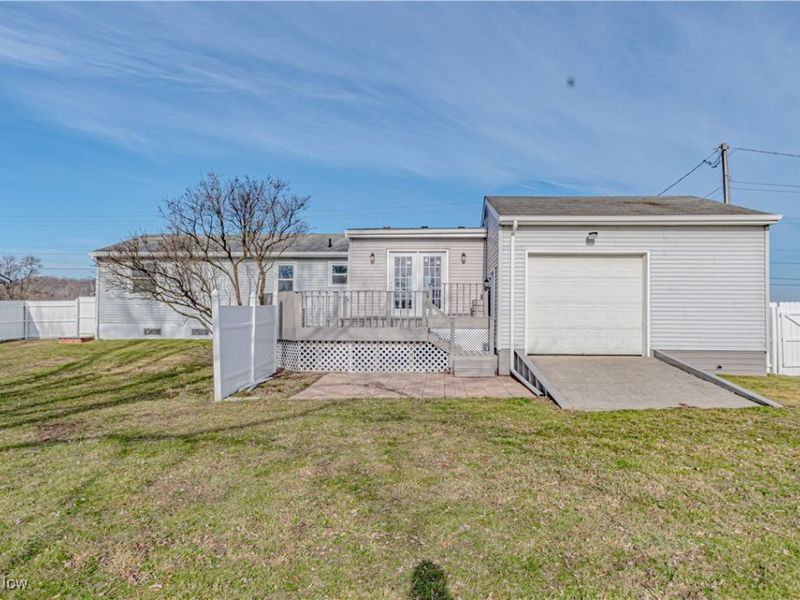 155 Sterling Street, Creston, OH 44217 Photo 2