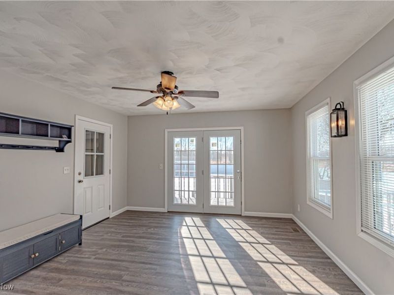 155 Sterling Street, Creston, OH 44217 Photo 8