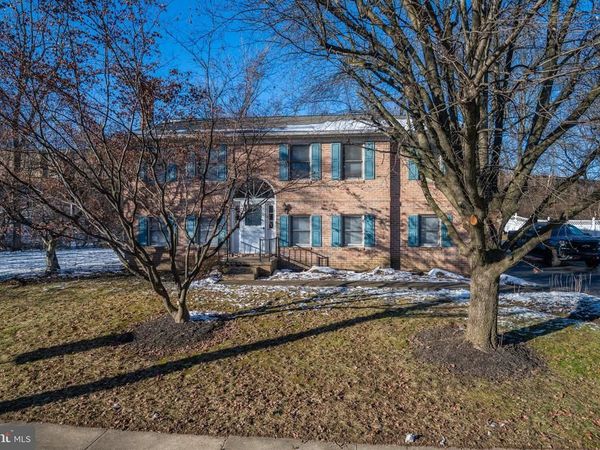 1957 LINCOLN AVENUE, WYOMISSING, PA 19610