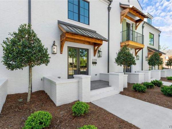 2209 Paul W Bryant Drive, Tuscaloosa, AL 35401