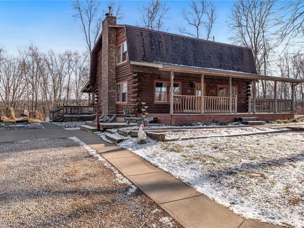 1556 Saxe Road, Mogadore, OH 44260