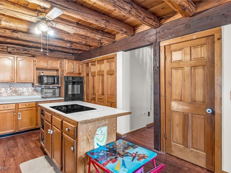 1556 Saxe Road, Mogadore, OH 44260 Photo 11