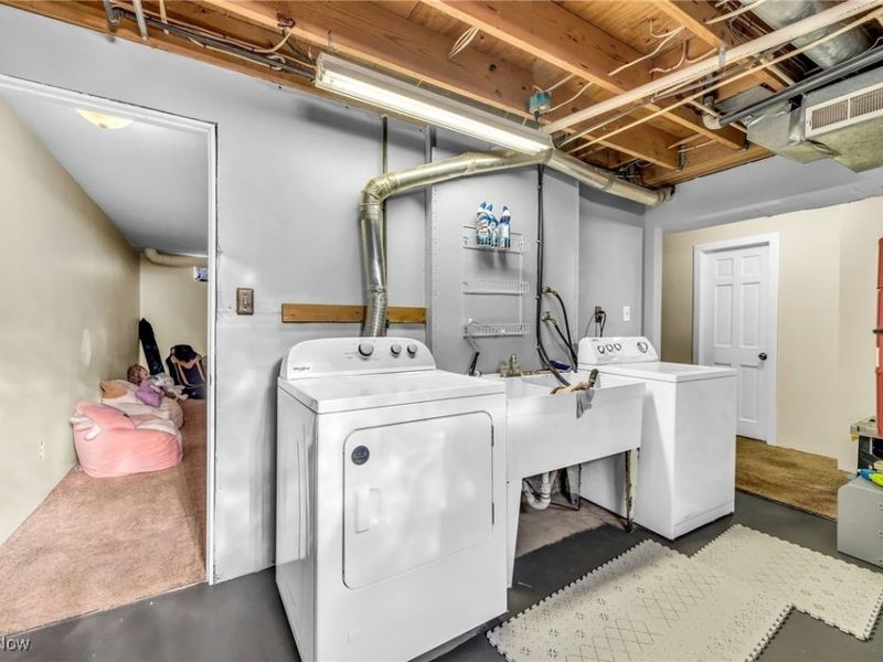 1556 Saxe Road, Mogadore, OH 44260 Photo 29