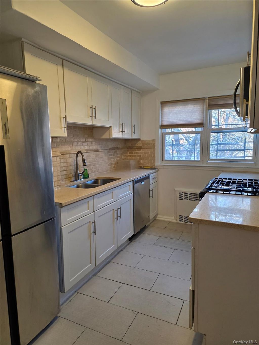 150-25 77th Road, Kew Gardens Hills, NY 11367 Main Photo