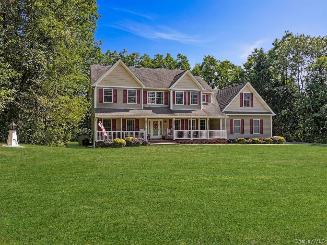 28 Madison Court, Wallkill, NY 12589 Main Photo