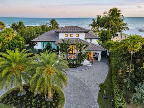 210 W Seaview Circle, Duck Key, FL 33050