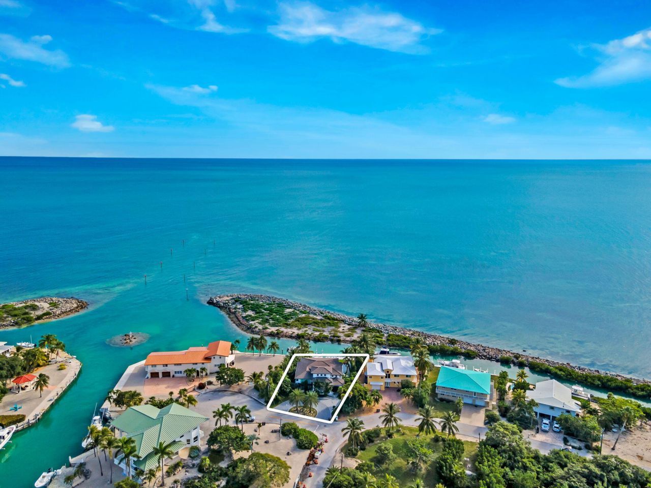 210 W Seaview Circle, Duck Key, FL 33050 Photo