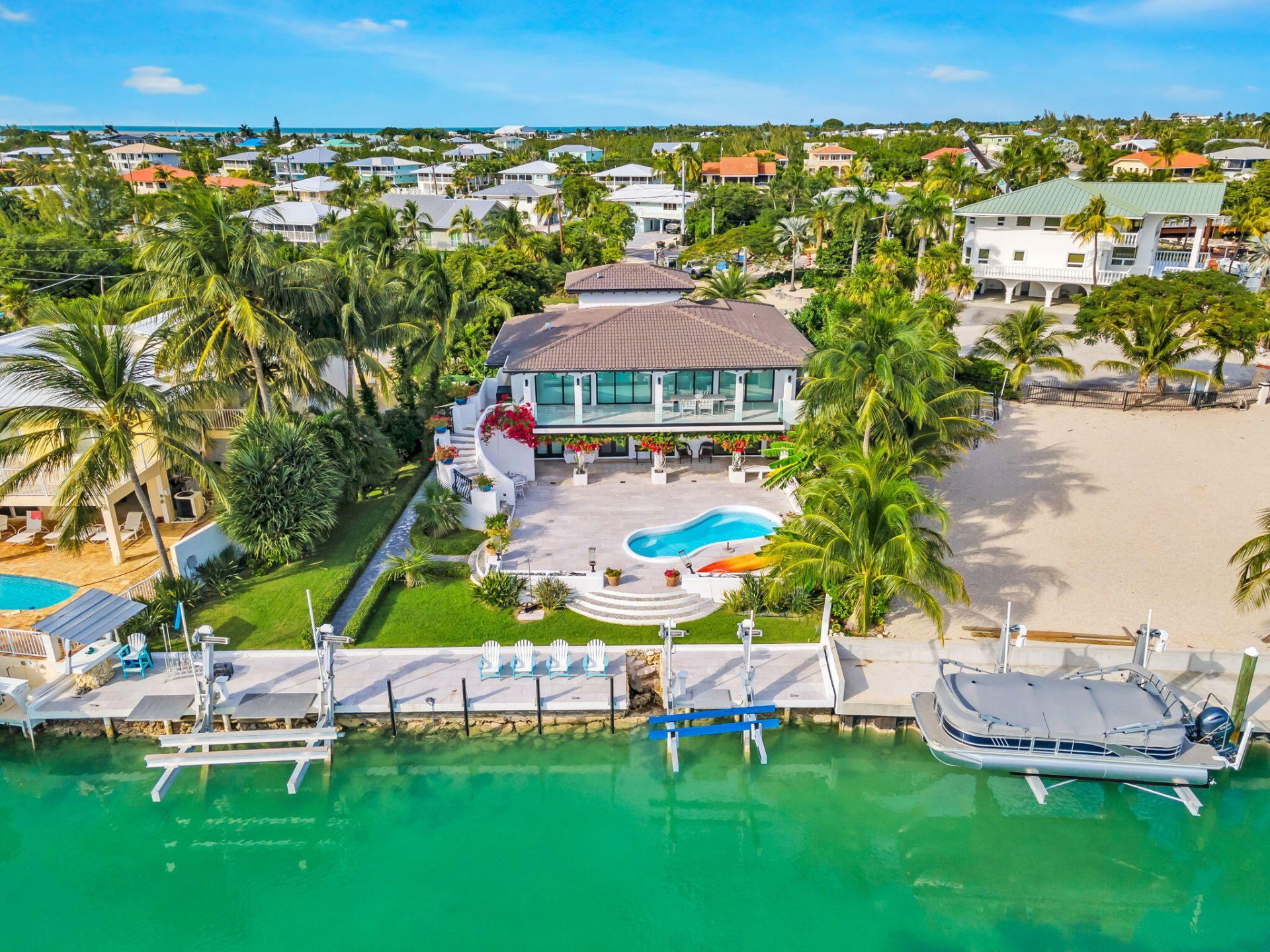 210 W Seaview Circle, Duck Key, FL 33050 Photo
