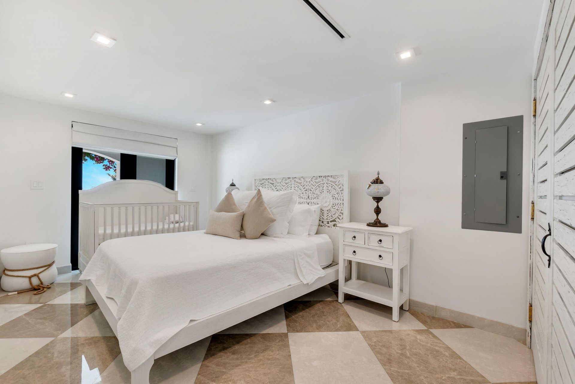210 W Seaview Circle, Duck Key, FL 33050 Photo