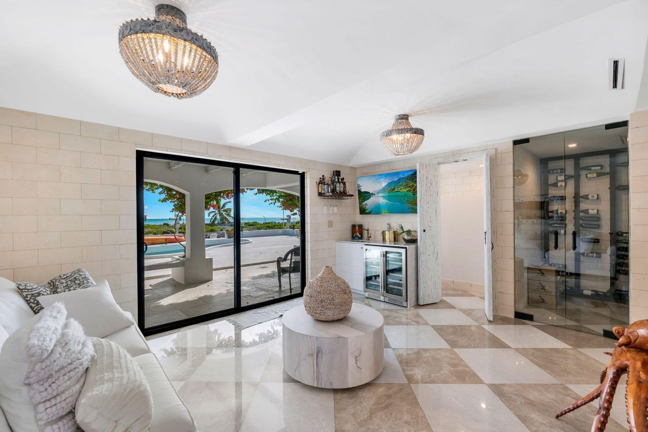 210 W Seaview Circle, Duck Key, FL 33050 Photo