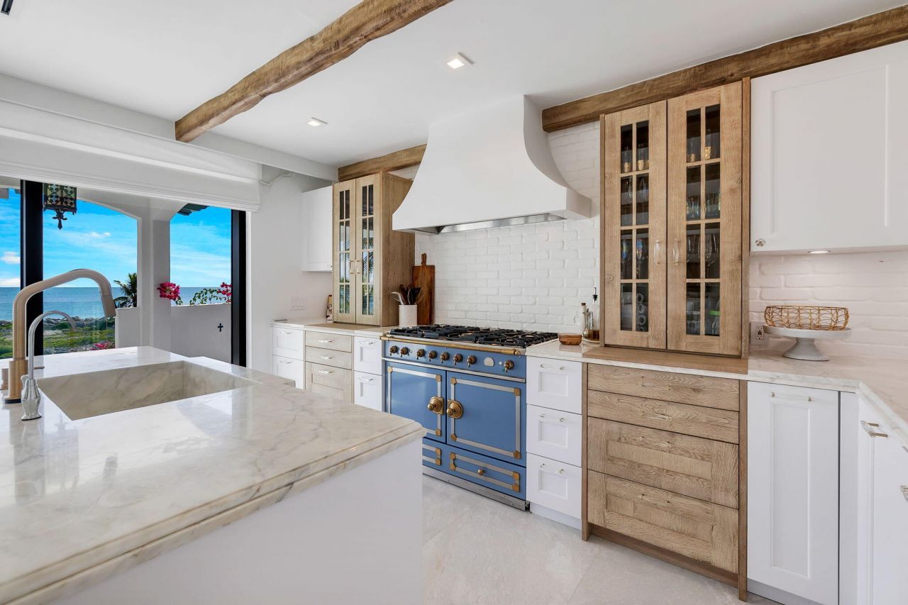 210 W Seaview Circle, Duck Key, FL 33050 Photo