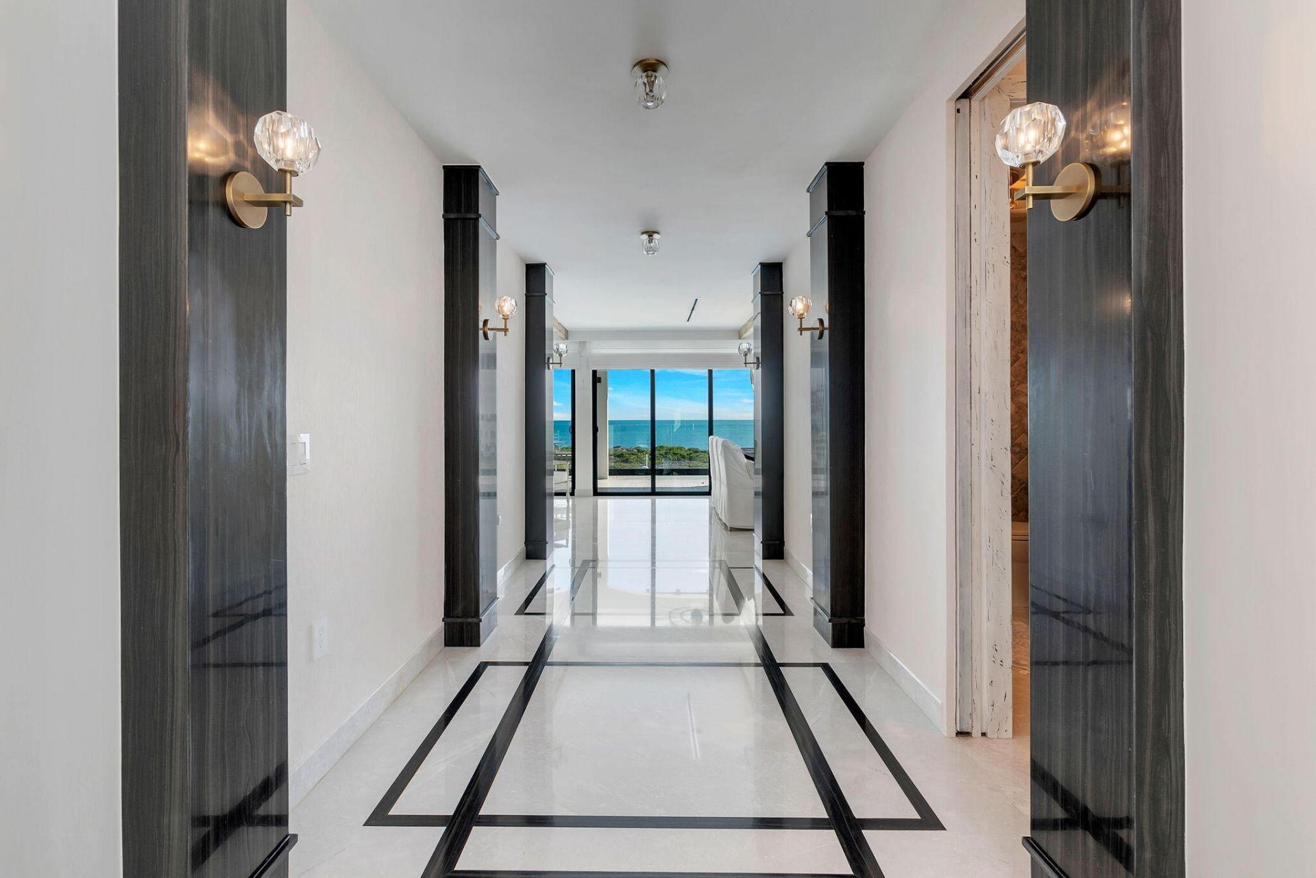 210 W Seaview Circle, Duck Key, FL 33050 Photo