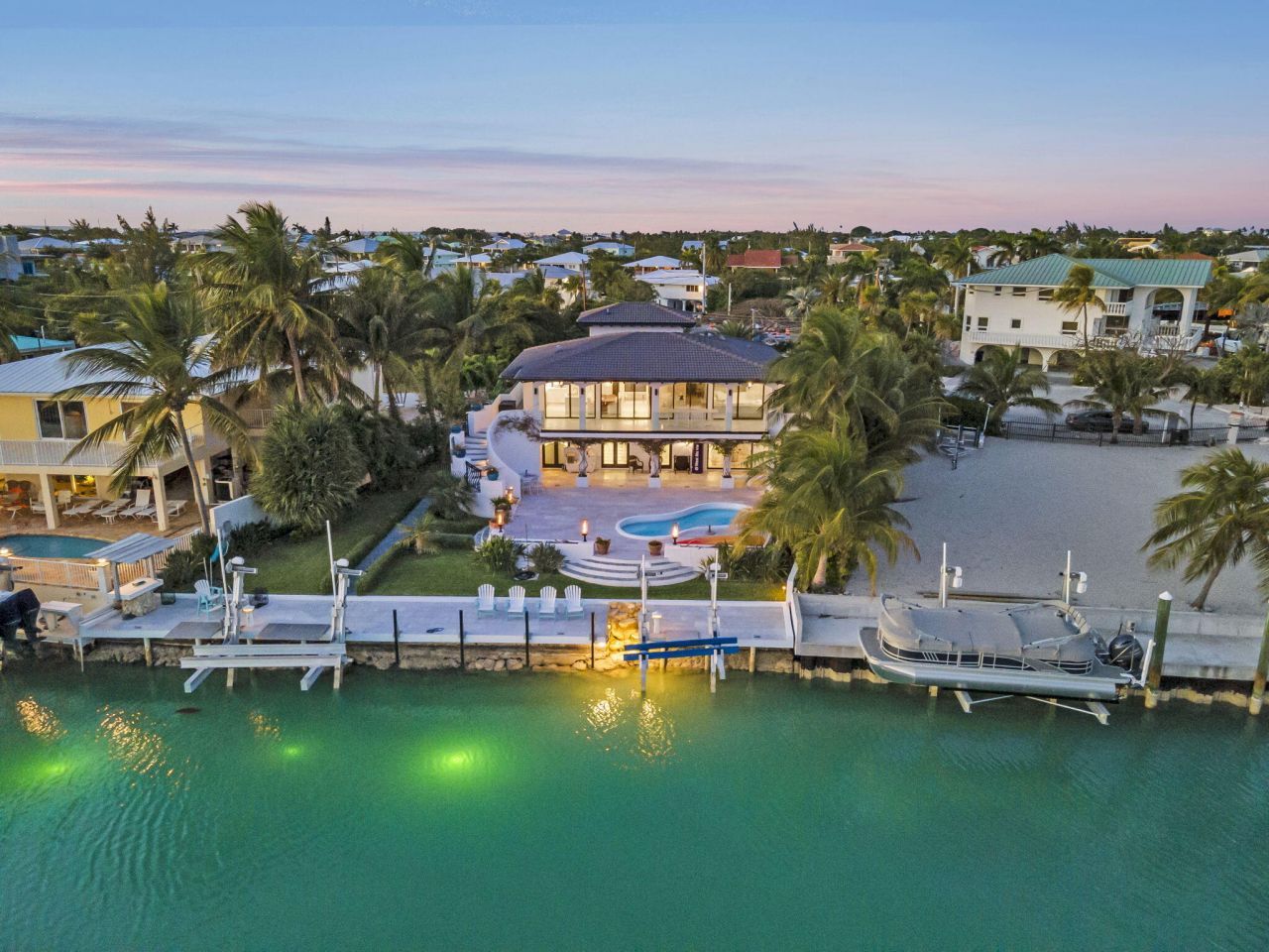 210 W Seaview Circle, Duck Key, FL 33050 Photo