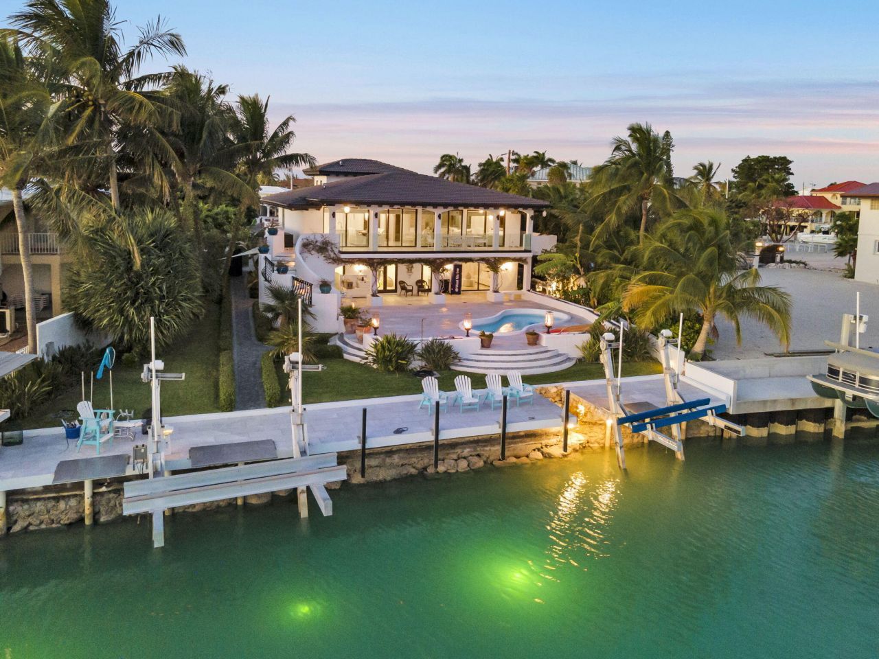 210 W Seaview Circle, Duck Key, FL 33050 Photo