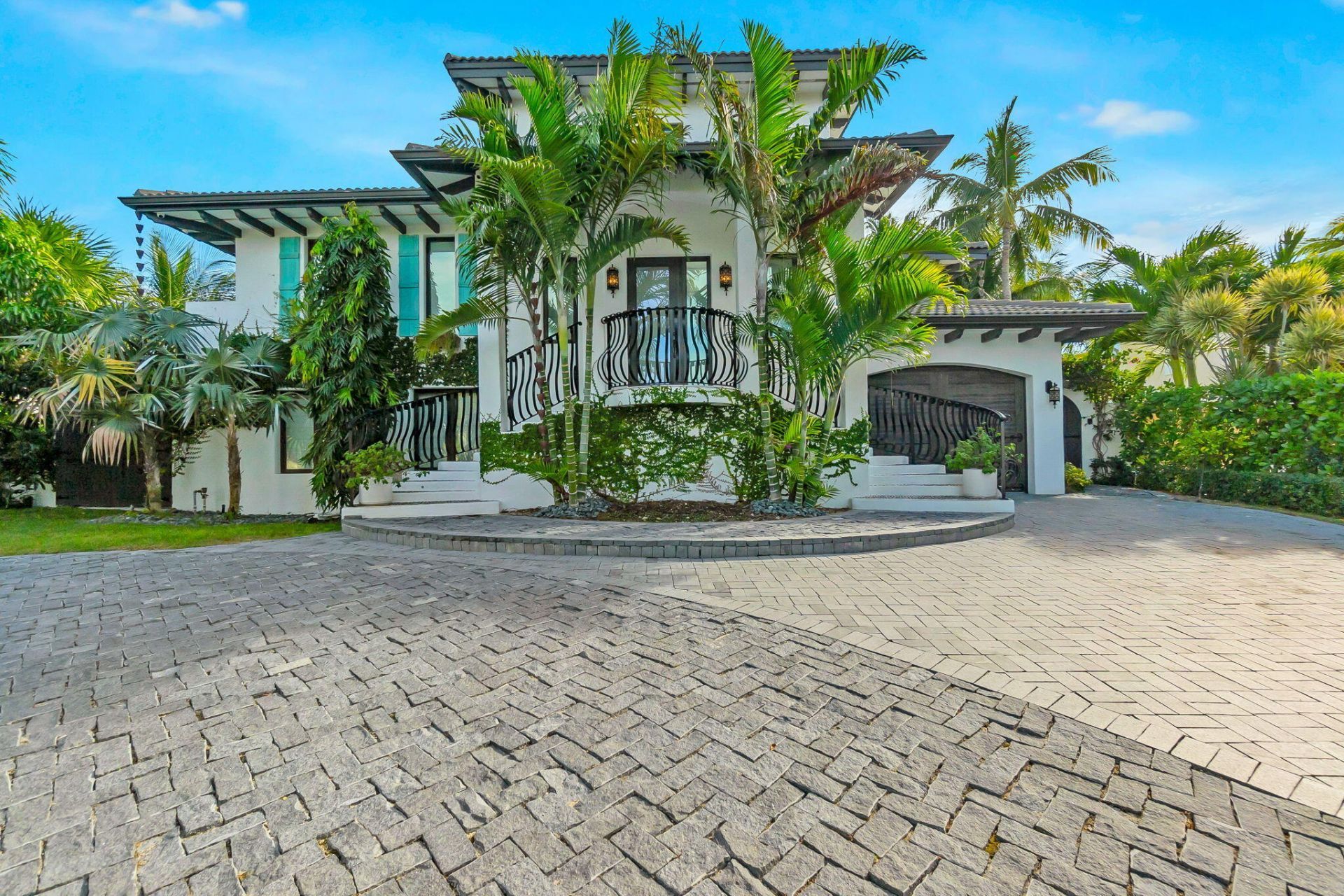 210 W Seaview Circle, Duck Key, FL 33050 Photo
