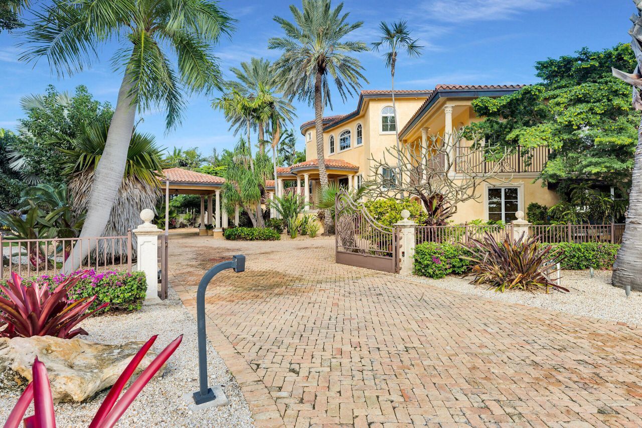 301 Ixora Street, Duck, FL 33050 Photo