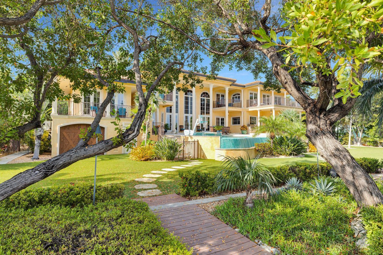 301 Ixora Street, Duck, FL 33050 Photo