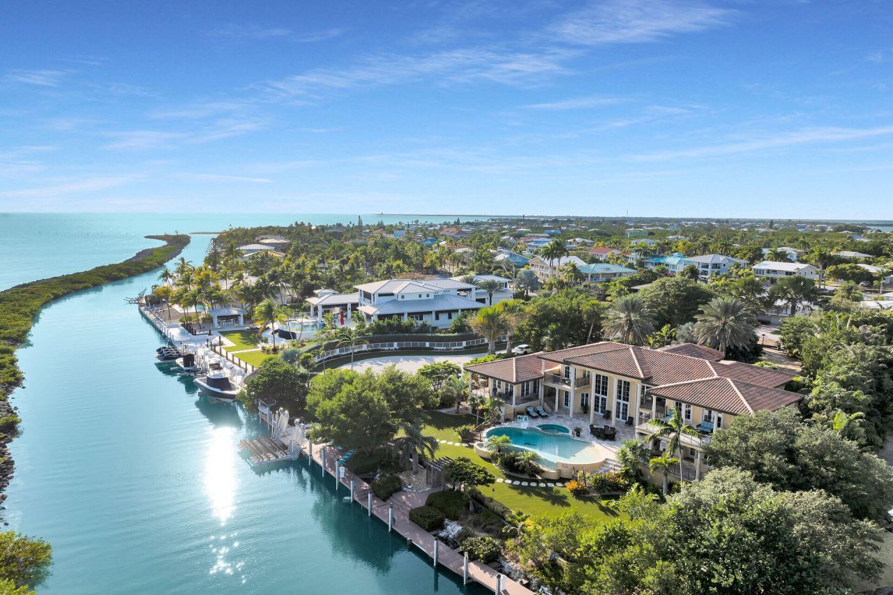 301 Ixora Street, Duck, FL 33050 Photo