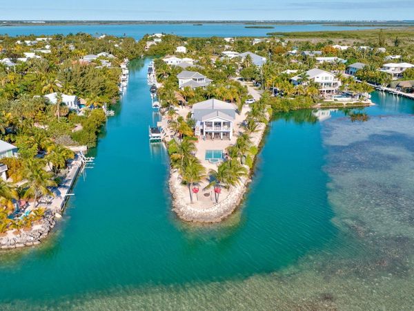 17013 Coral Drive, Sugarloaf, FL 33042