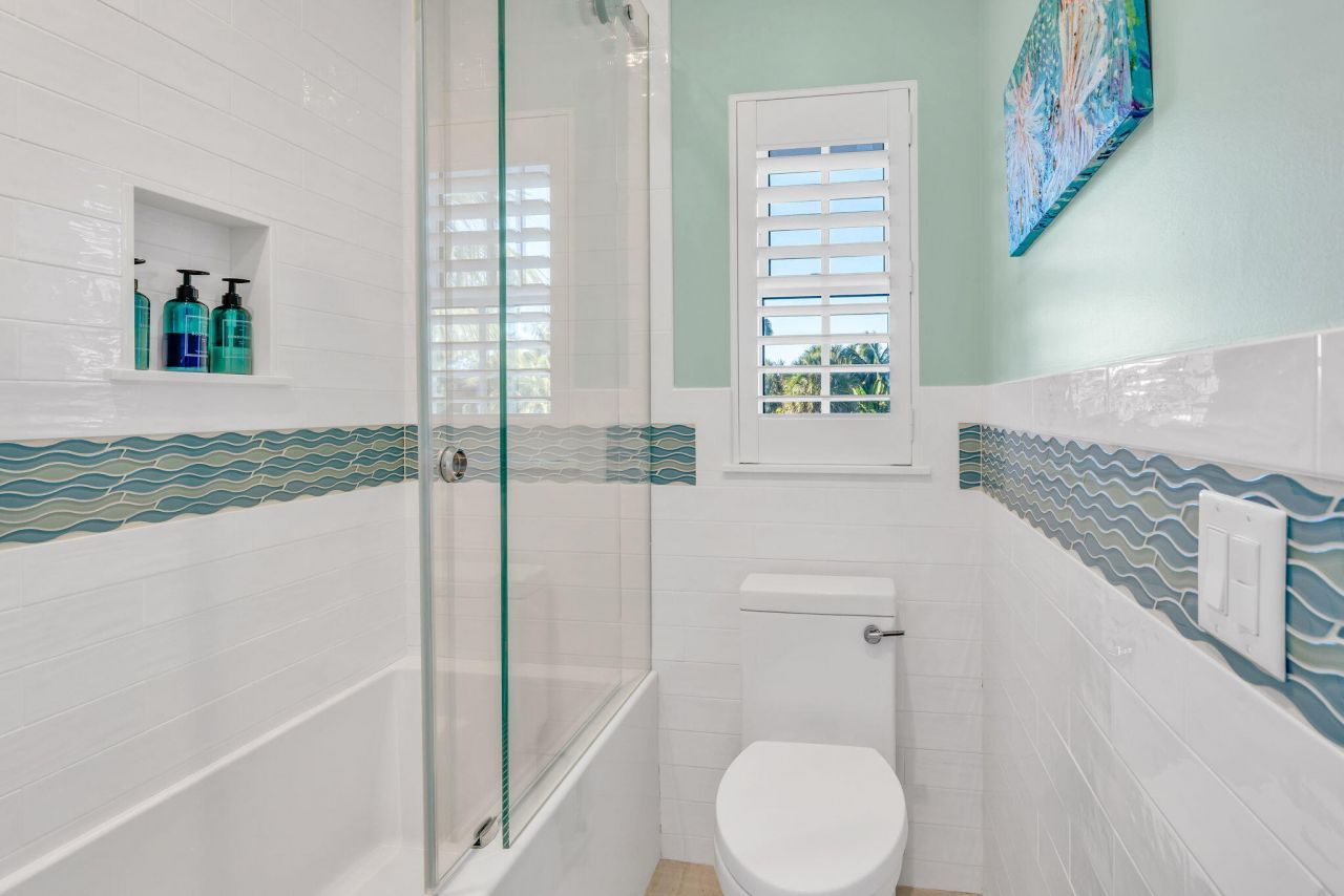 17013 Coral Drive, Sugarloaf, FL 33042 Photo