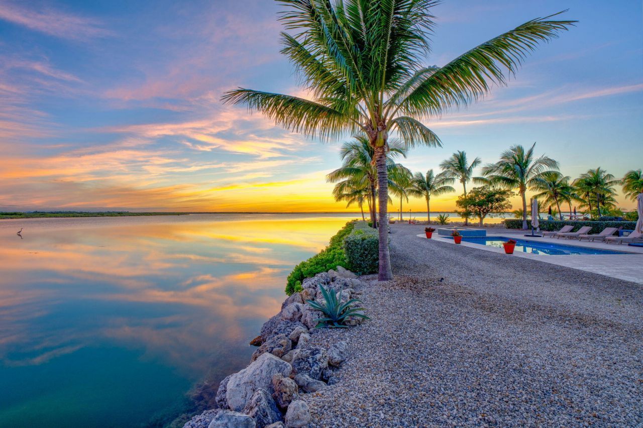 17013 Coral Drive, Sugarloaf, FL 33042 Photo