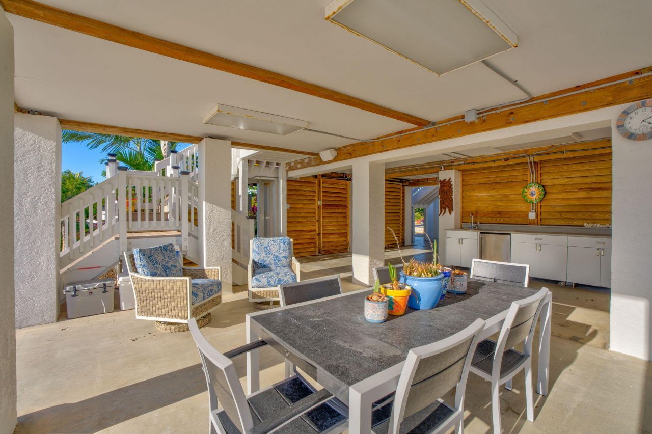 17013 Coral Drive, Sugarloaf, FL 33042 Photo