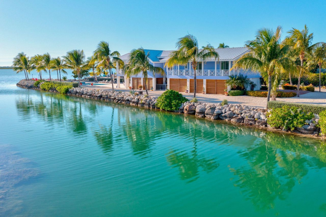 17013 Coral Drive, Sugarloaf, FL 33042 Photo