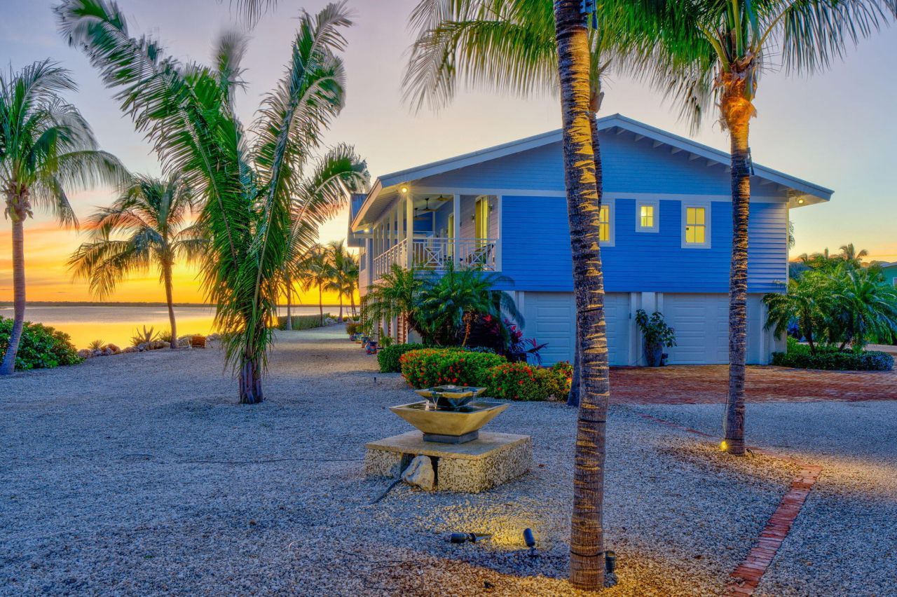 17013 Coral Drive, Sugarloaf, FL 33042 Photo