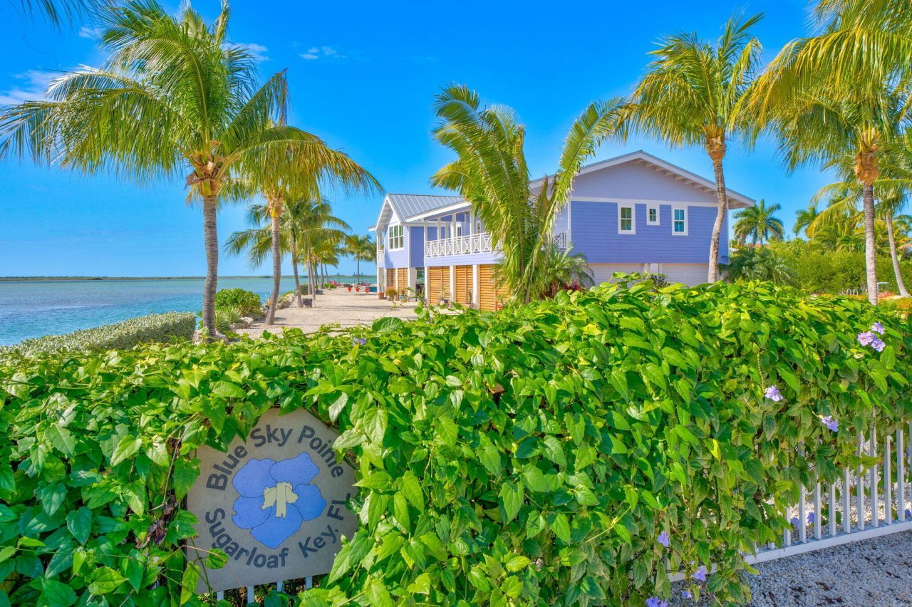 17013 Coral Drive, Sugarloaf, FL 33042 Photo