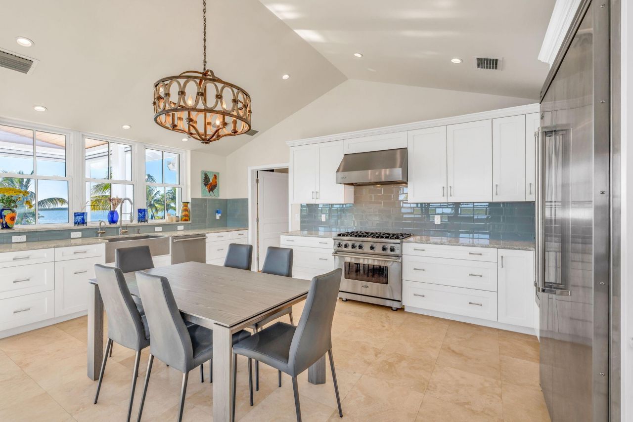 17013 Coral Drive, Sugarloaf, FL 33042 Photo