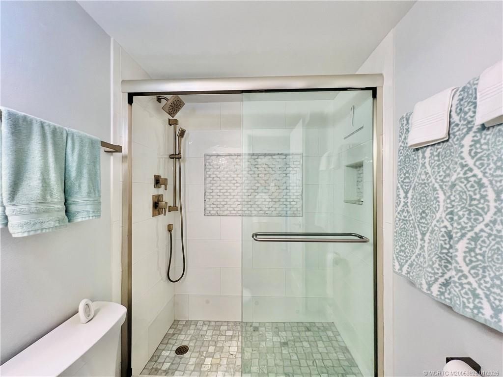 9400 S Ocean Dr., Unit 304B, Jensen Beach, FL 34957 Photo