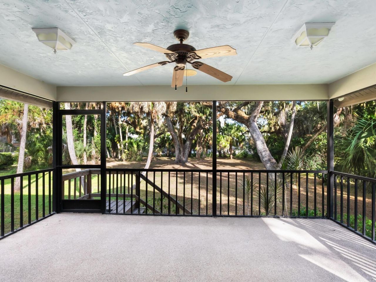 1533 Oak Way, Sarasota, FL 34232 Photo