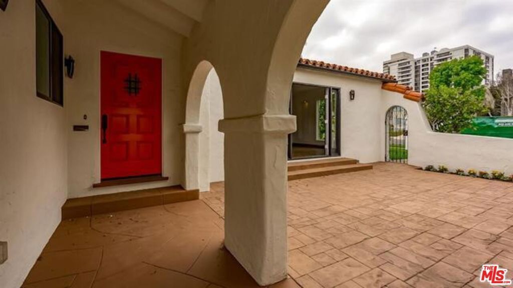 10634 Wellworth Avenue, Los Angeles, CA 90024 Main Photo